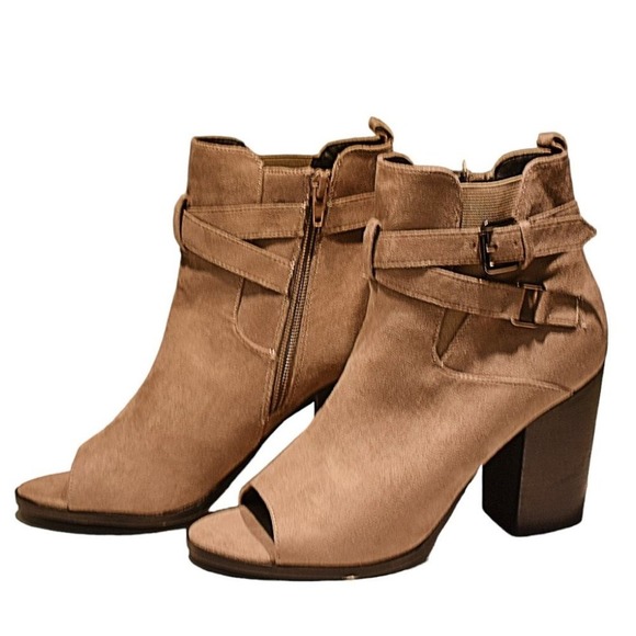 NWOT London Rag  Peep Toe Buckle Heeled Taupe Bootie Size 7 - Picture 5 of 11